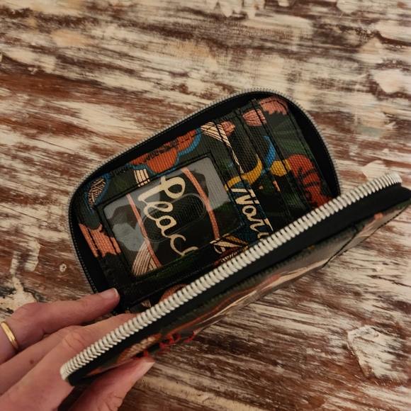 Sakroots Coated Canvas Peace 🕊 Zip Around Wallet - Picture 5 of 8